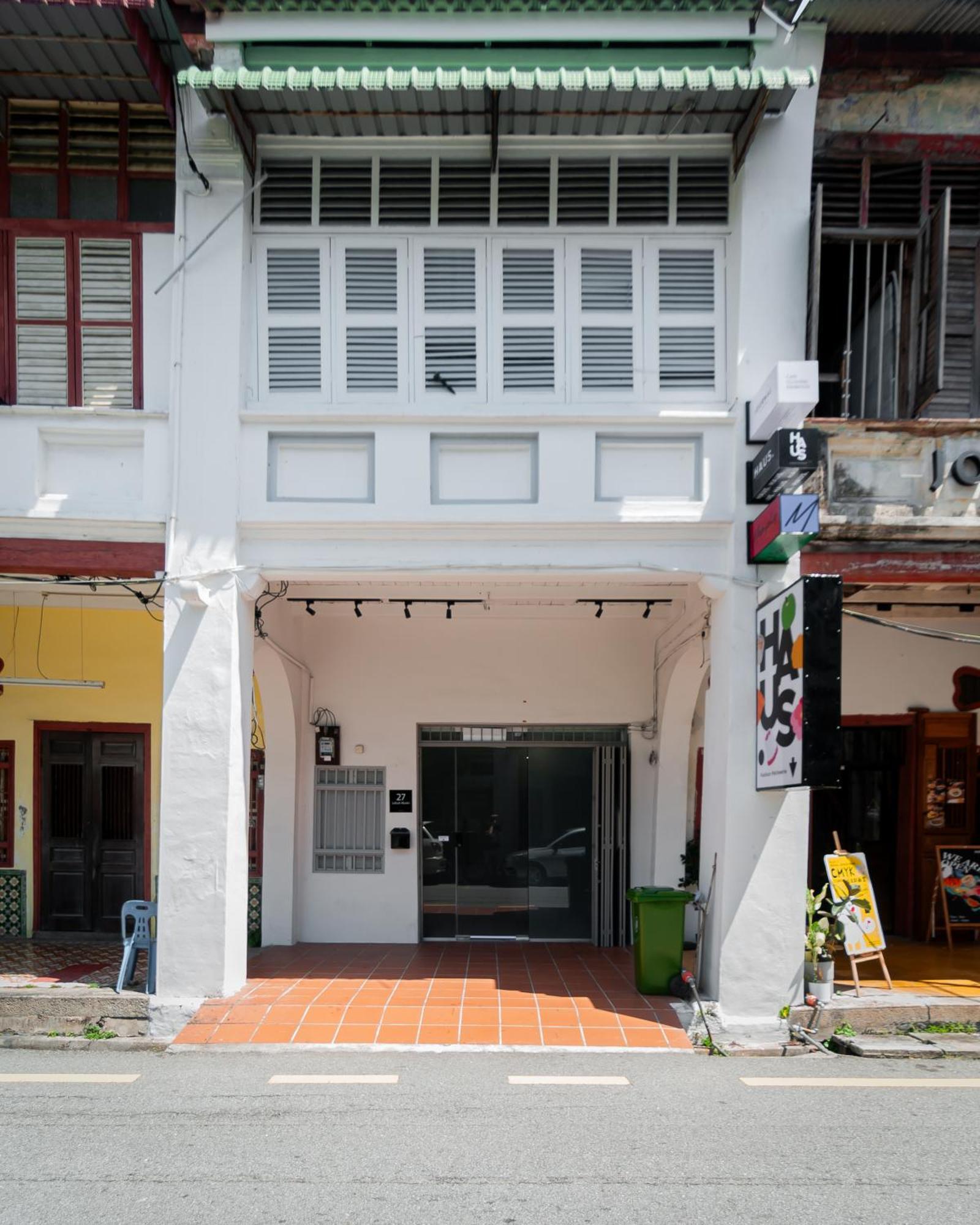 Aayu Muntri George Town Penang Hostel Exterior photo