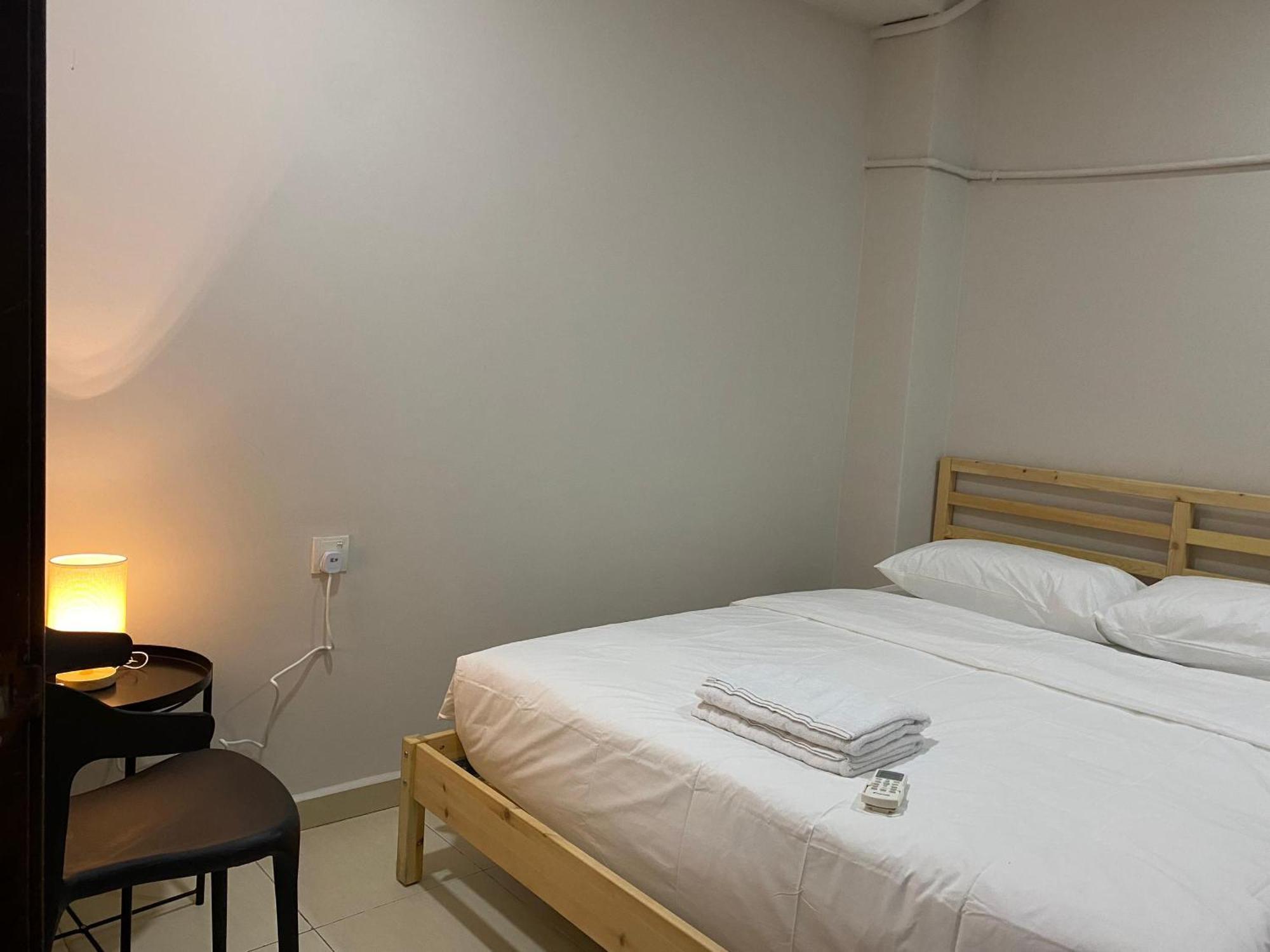 Aayu Muntri George Town Penang Hostel Exterior photo